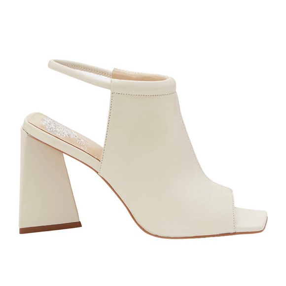 Heels - Picture 1 of 15